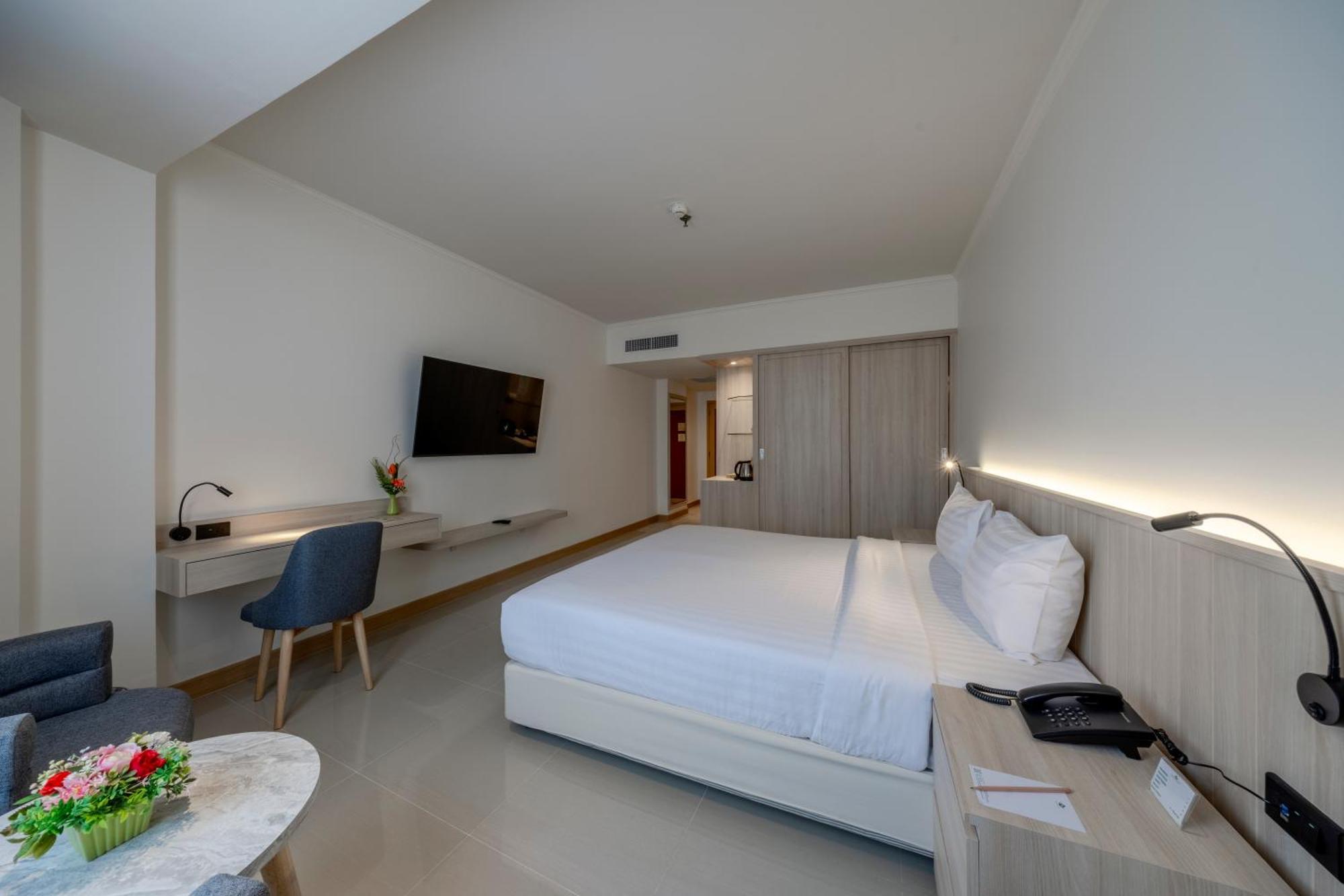 The Maruay Garden Hotel Bangkok Exterior foto