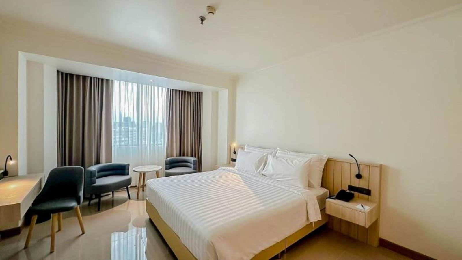 The Maruay Garden Hotel Bangkok Exterior foto