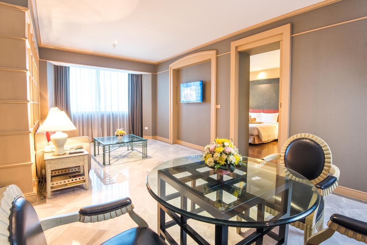 The Maruay Garden Hotel Bangkok Exterior foto