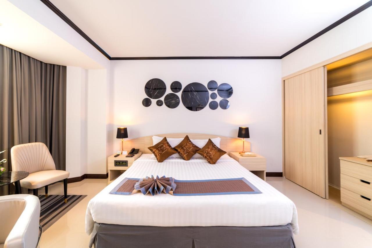 The Maruay Garden Hotel Bangkok Exterior foto